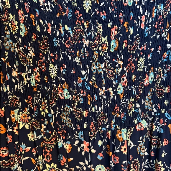 SHEIN Multicolor Floral Smocked Sun Dress With Side Slit - Picture 6 of 11